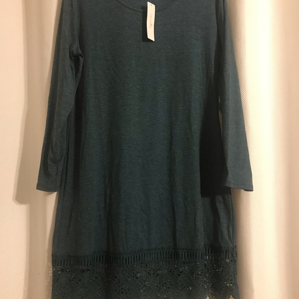 Dress/tunic with lace
